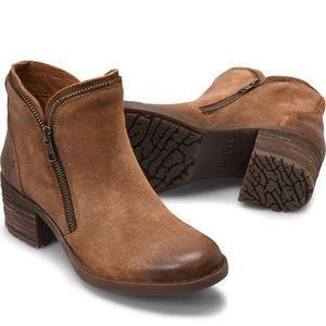 Born Montoro II booties. Worn twice. Women’s size 7.5